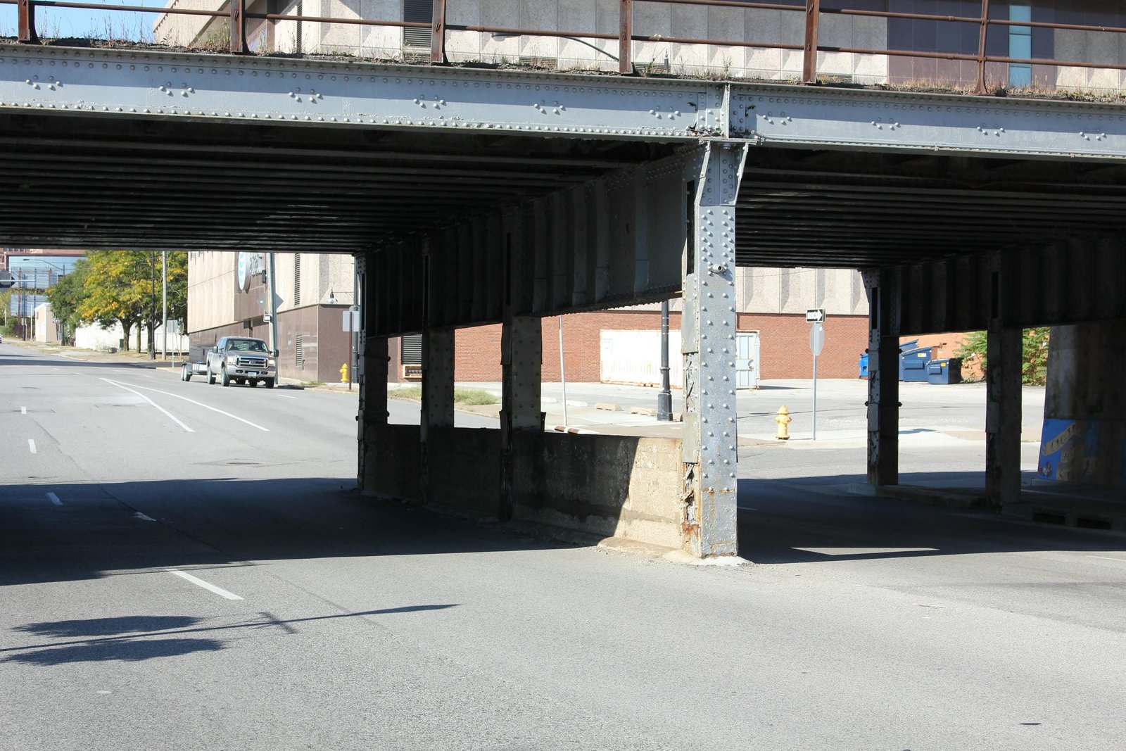 Center pier